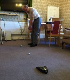 Indoor putting weekly league